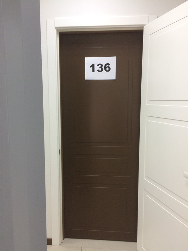 Дверь 136