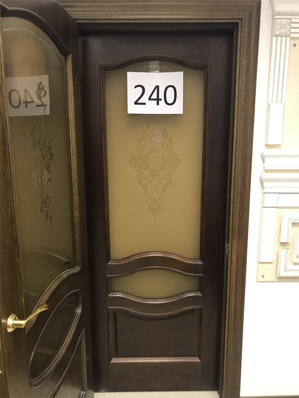 Дверь 240